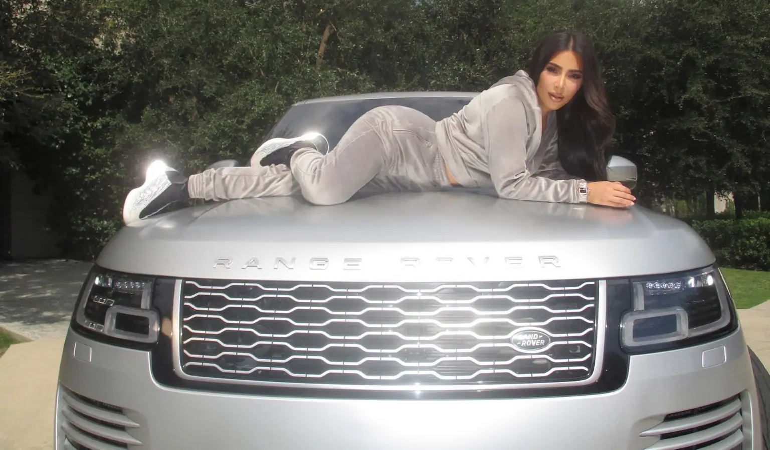 Kim Kardashian’s wrecked 2022 Range Rover is up for sale for $100K