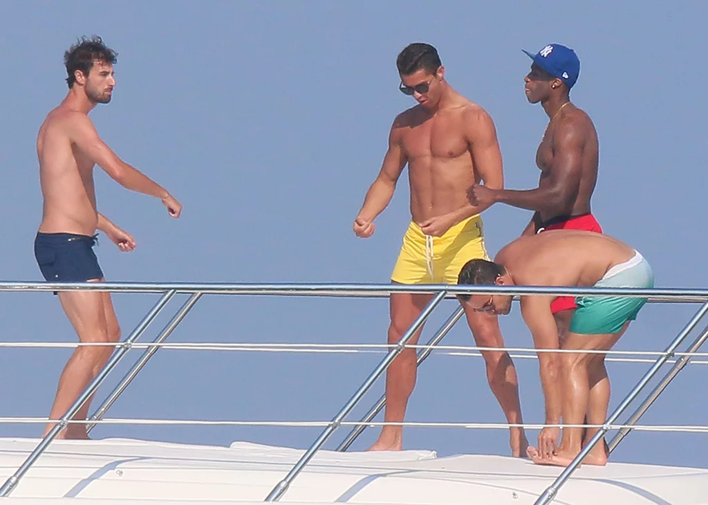 Shirtless Cristiano Ronaldo Dancing on a Yacht Is a Sight to See