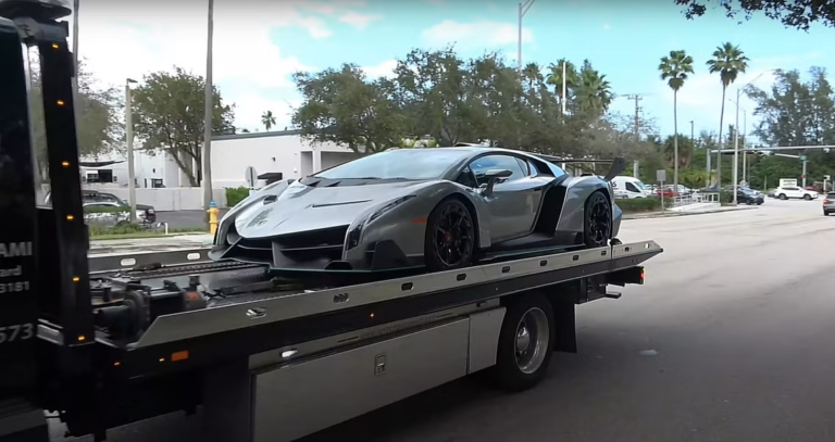 Watch: Lamborghini Veneno Makes A Glorious Ruckus During Dealership Delivery