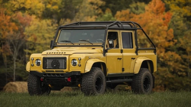 This Is How a Defender Ends Up Costing $400,000 and Getting Thumbs up Everywhere It Goes